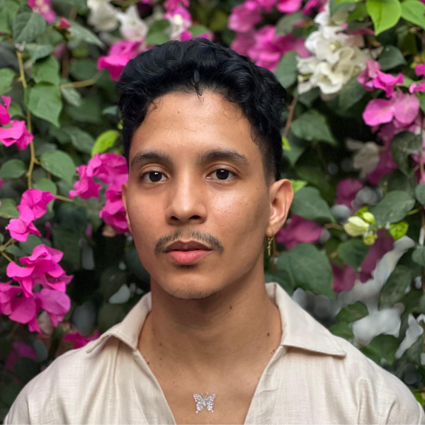 Kirvin Larios